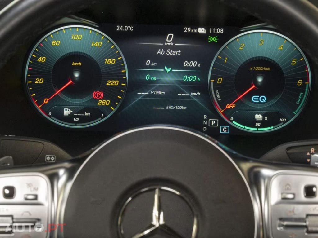Mercedes-Benz GLC 300 I.V.A DEDUTIVEL de 4M AMG