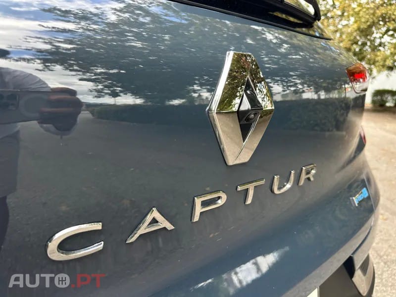 Renault Captur 1.6 E-Tech Initiale Paris