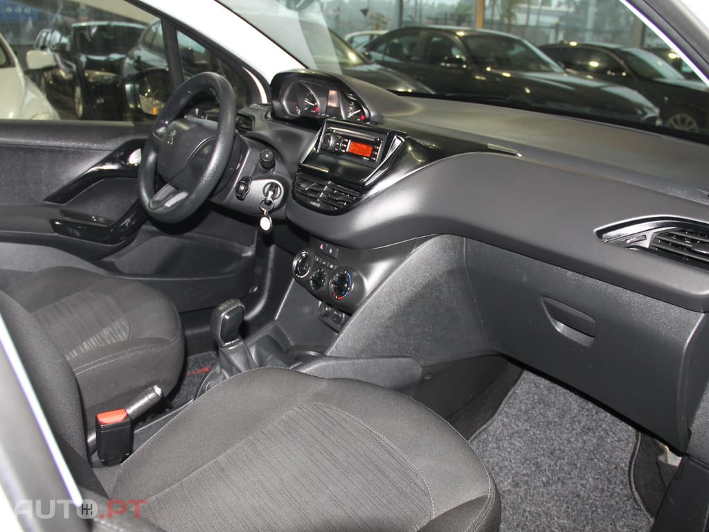 Peugeot 208 1.6 BlueHDi