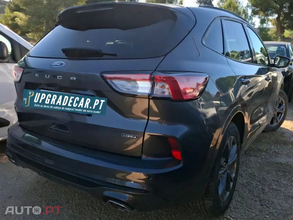 Ford Kuga 2.5 PHEV ST-Line X