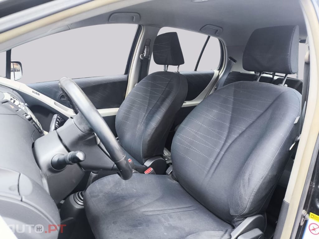 Toyota Yaris 1.4D 4D