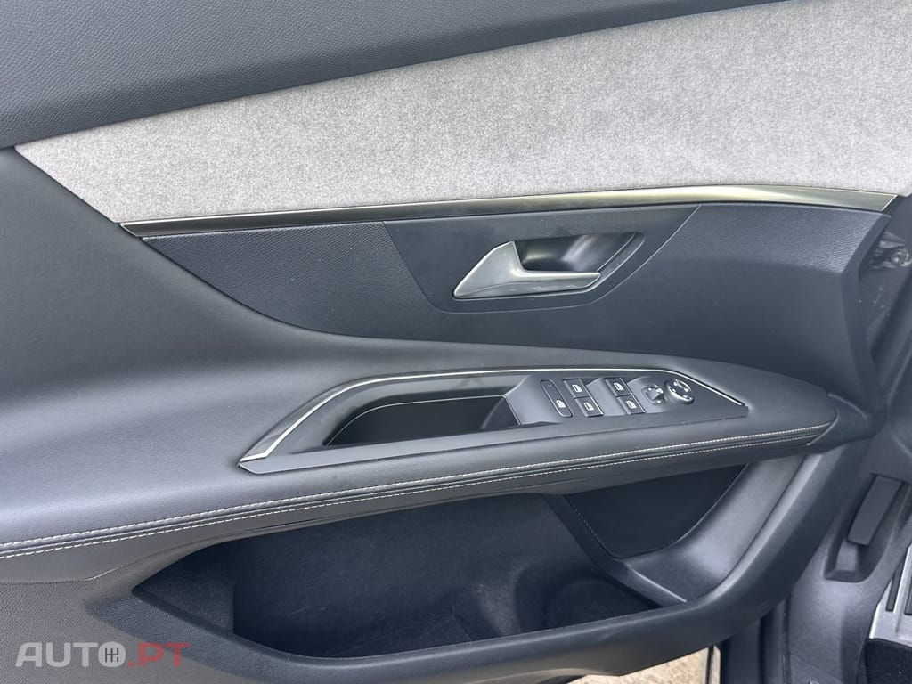 Peugeot 3008 1.5 BlueHDi GT EAT8