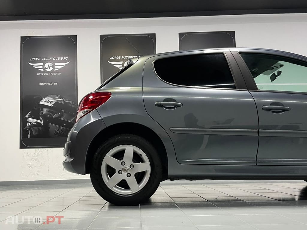 Peugeot 207 1.4 HDi SE Sportium