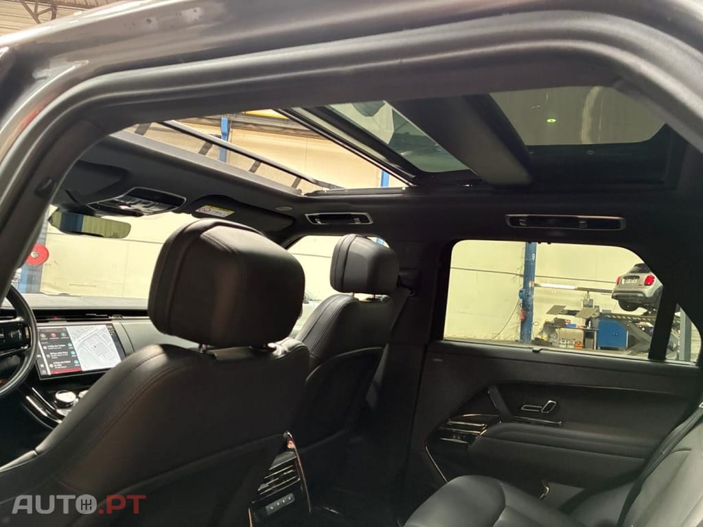 Land Rover Range Rover Sport 3.0 P440e Dynamic SE