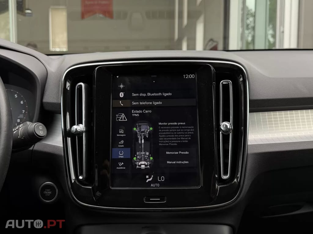 Volvo XC40 1.5 T3 Momentum Plus