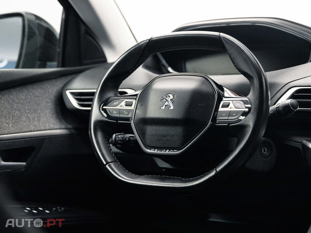 Peugeot 5008 1.5 BlueHDi Allure