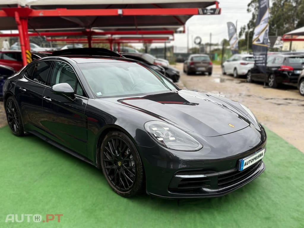 Porsche Panamera 4 E-Hybrid