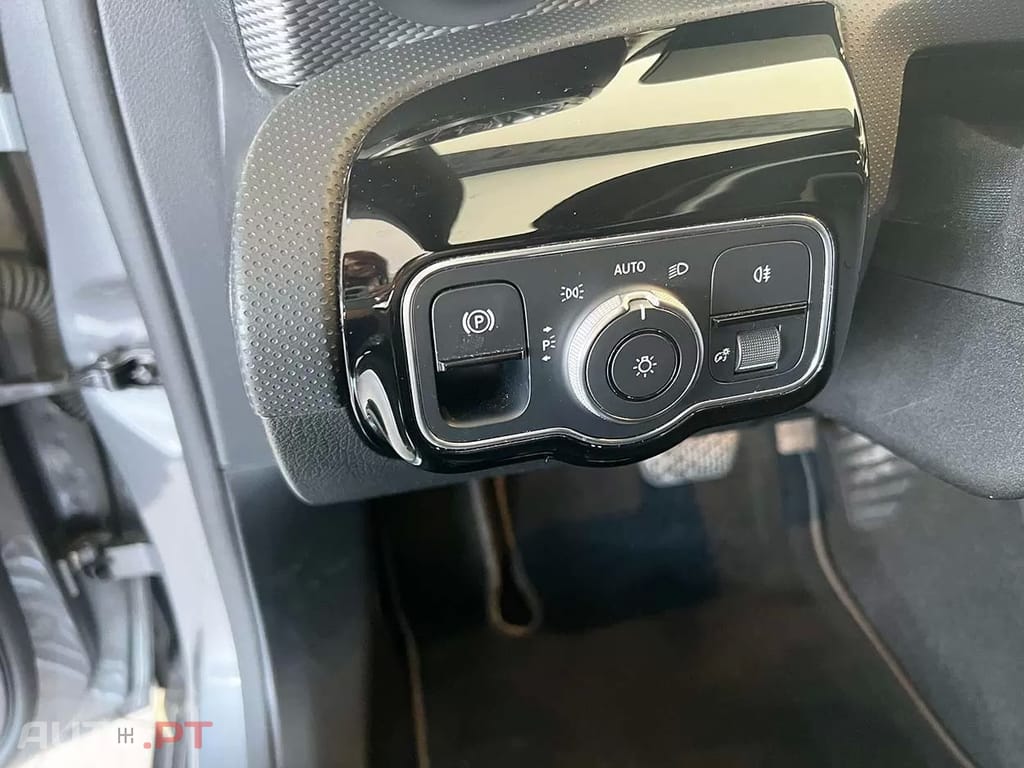Mercedes-Benz A 250 BUSINESS SOLUTION