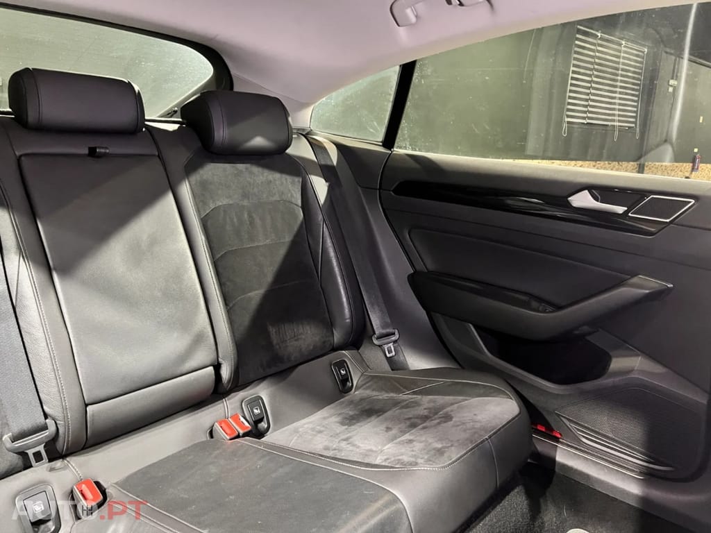Volkswagen Arteon 2.0 TDI Elegance DSG | Automático | 2ª Chave