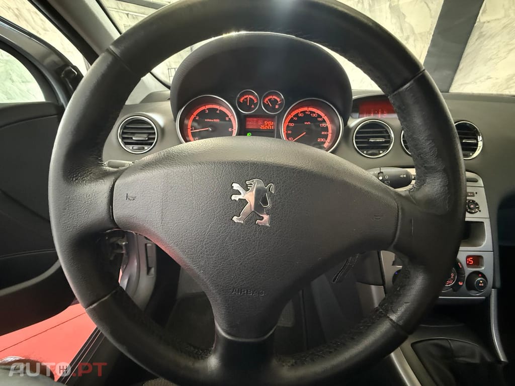 Peugeot 308 1.4 16V Executive