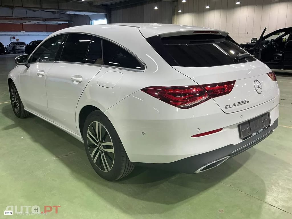 Mercedes-Benz CLA 250 e 8G-DCT Progressive Line Advanced