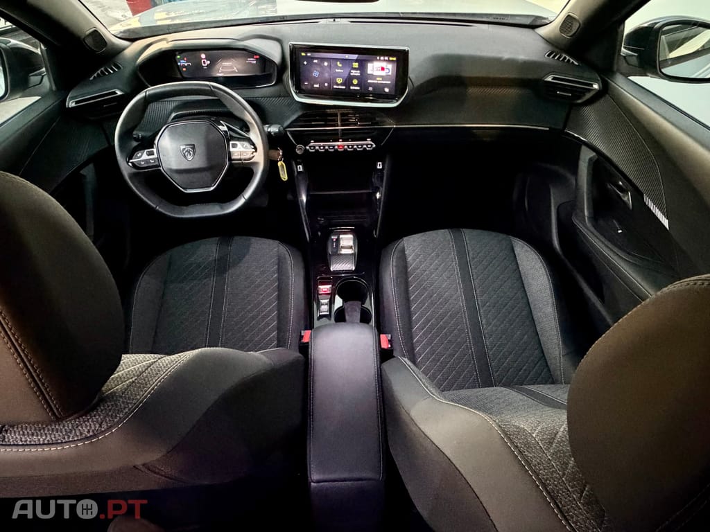 Peugeot 2008 1.2 Hybrid Allure e-DCS6