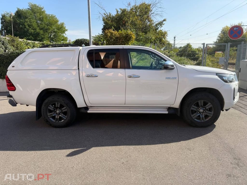 Toyota Hilux 2.4 D-4D 4WD CD Aut.