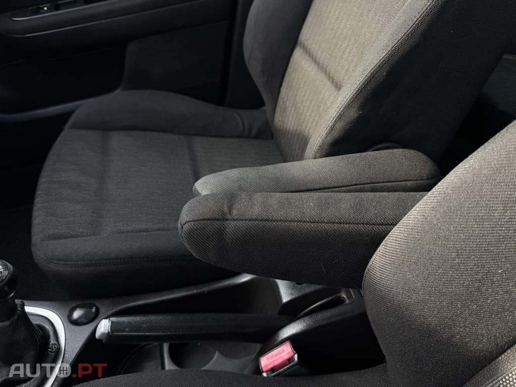 Peugeot 307 1.6 HDi XS Premium