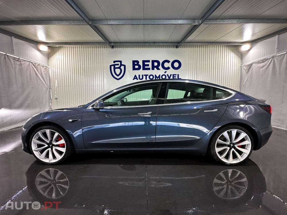 Tesla Model 3 Performance AWD