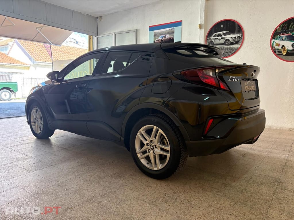 Toyota C-HR 1.8 Hybrid Exclusive