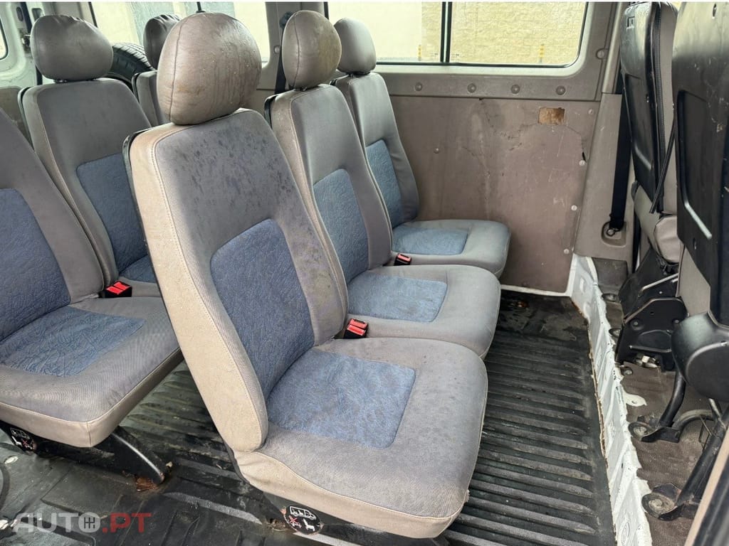 Renault Master 9 LUGARES  VENDIDA NO ESTADO EM QUE SE ENCONTRA