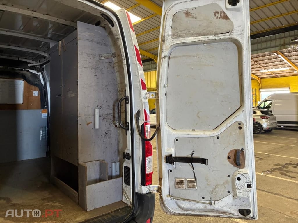 Renault Master 2.3 dCi L2H2 3.5T Grand Confort