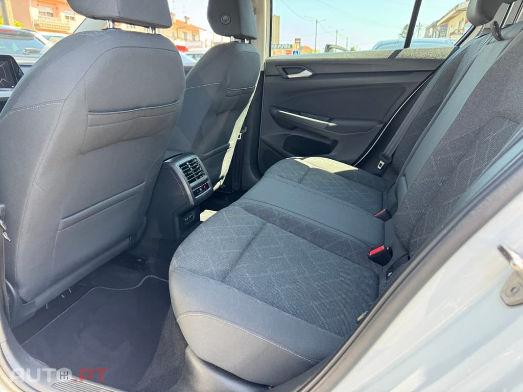 Volkswagen Golf 2.0 TDI Conceptline