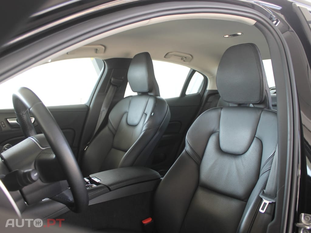 Volvo S60 2.0 T8 PHEV Inscription AWD 455 cv