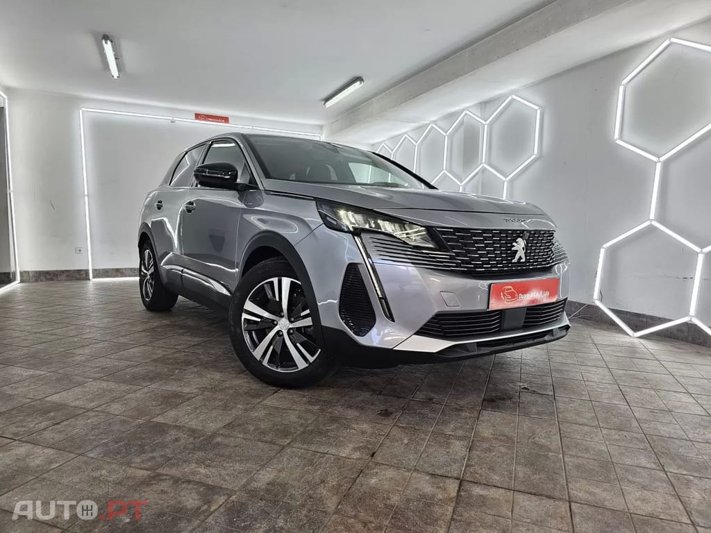 Peugeot 3008 1.6 Hybrid Allure e-EAT8