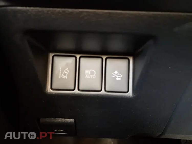 Toyota Yaris 1.5 HSD Sport +P.Techno+P.Luxury