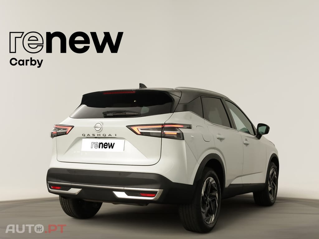 Nissan Qashqai Qashqai 1.3 DIG-T N-Connecta LED Xtronic