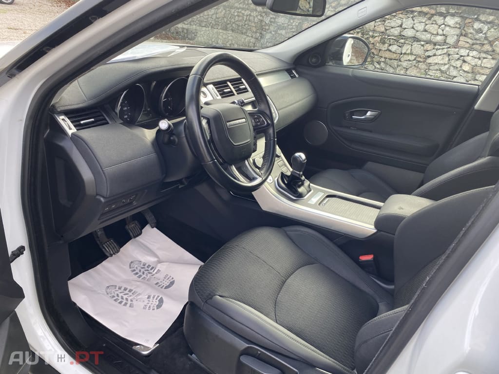 Land Rover Evoque 2.0 eD4 SE