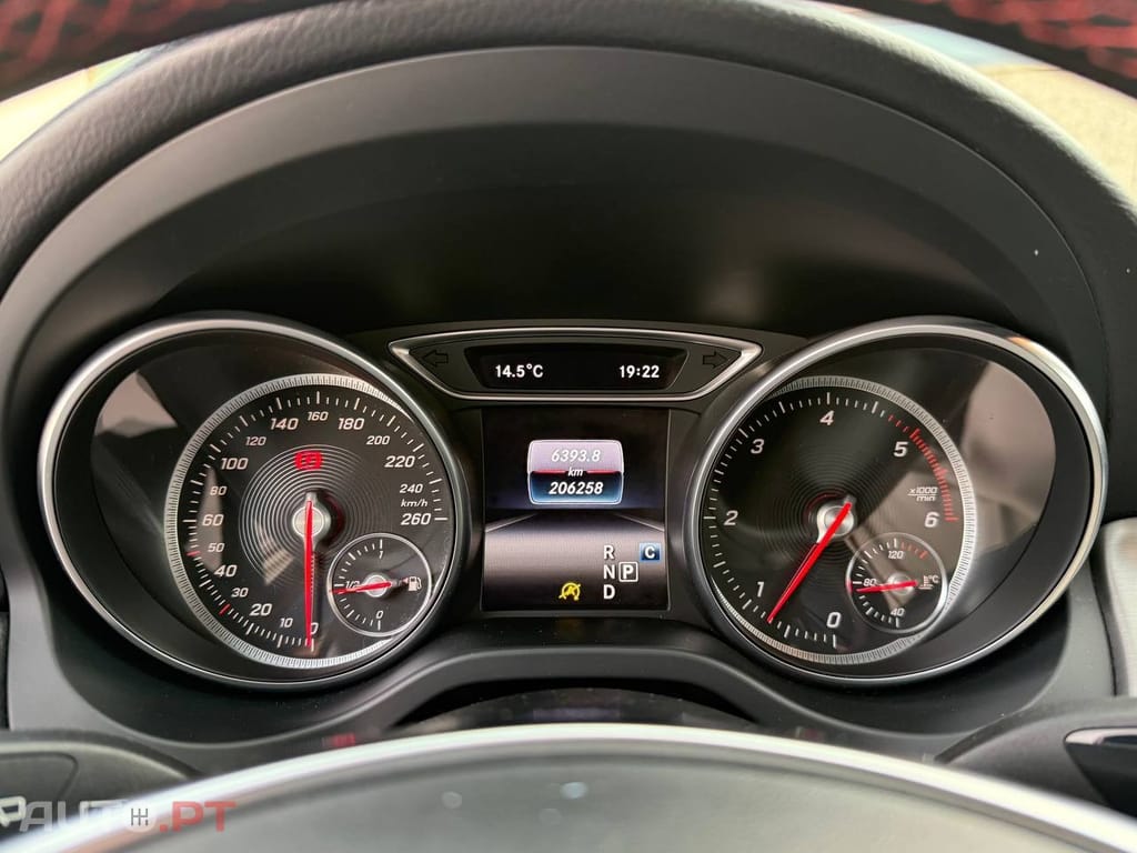 Mercedes-Benz CLA 200 d Shooting Brake AMG Line Aut.