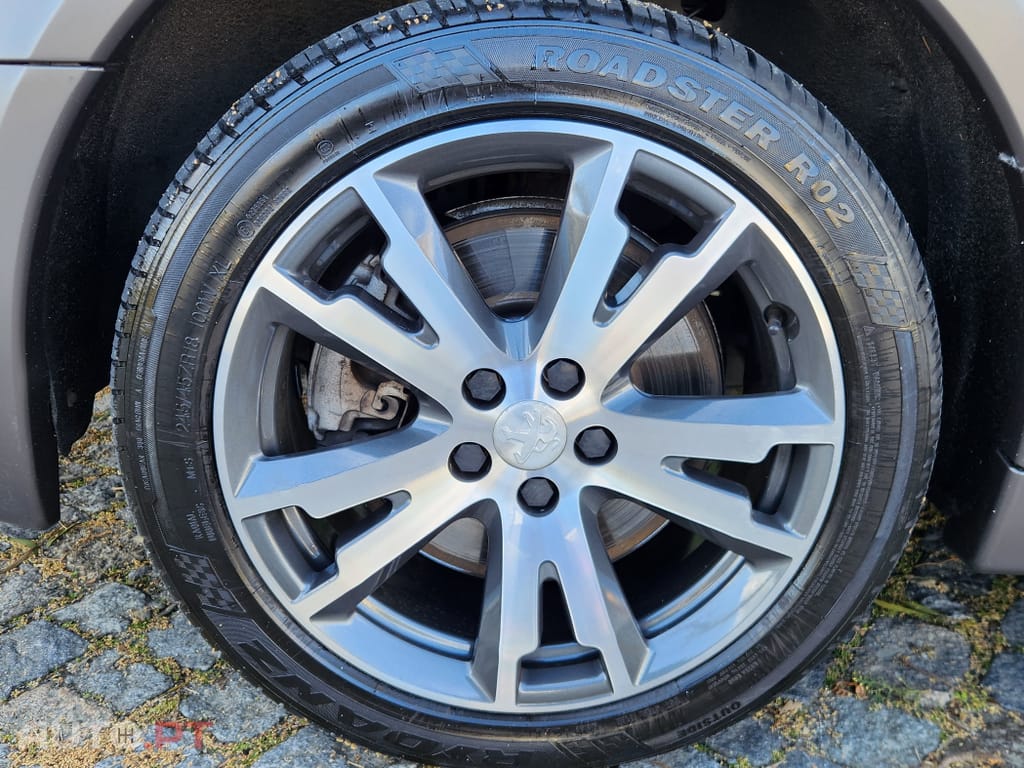Peugeot 508 RXH 2.0 HDi Hybrid4 2-Tronic