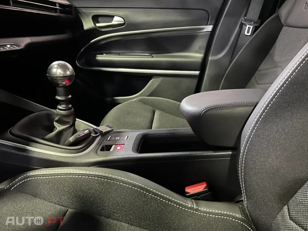 Jeep Avenger 1.2 GSE T3 Altitude