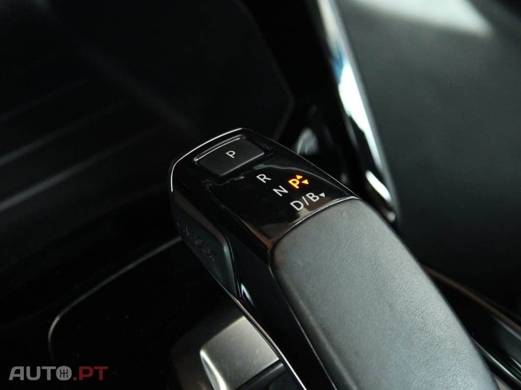 Peugeot E-208 50 kWh Allure