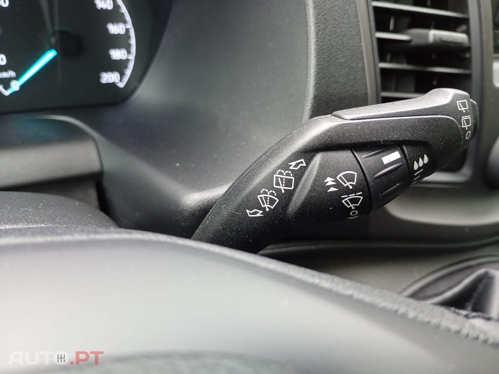 Ford Transit 330 L2 2.0 TDCi H2 Trend Antepara