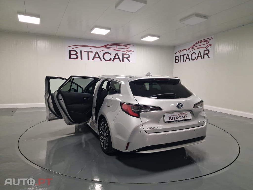 Toyota Corolla Touring Sports 1.8 Hybrid Comfort+P.Sport