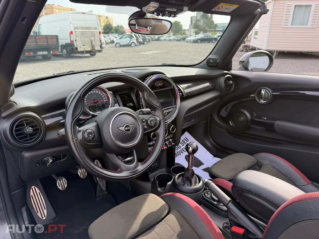 MINI Cabrio John Cooper Works