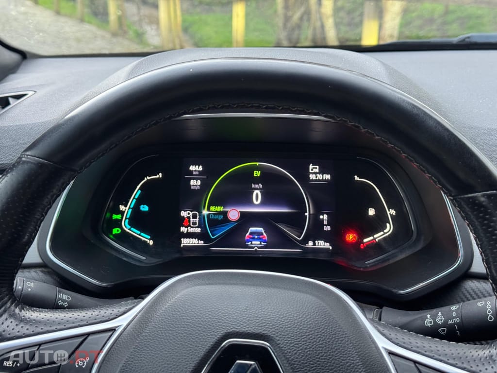 Renault Captur 1.6 E-Tech RS Line