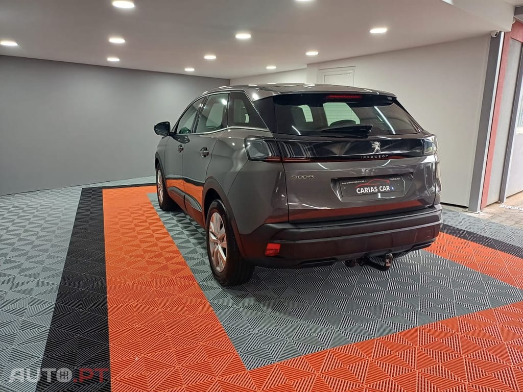 Peugeot 3008 1.5 BlueHDi Allure EAT8