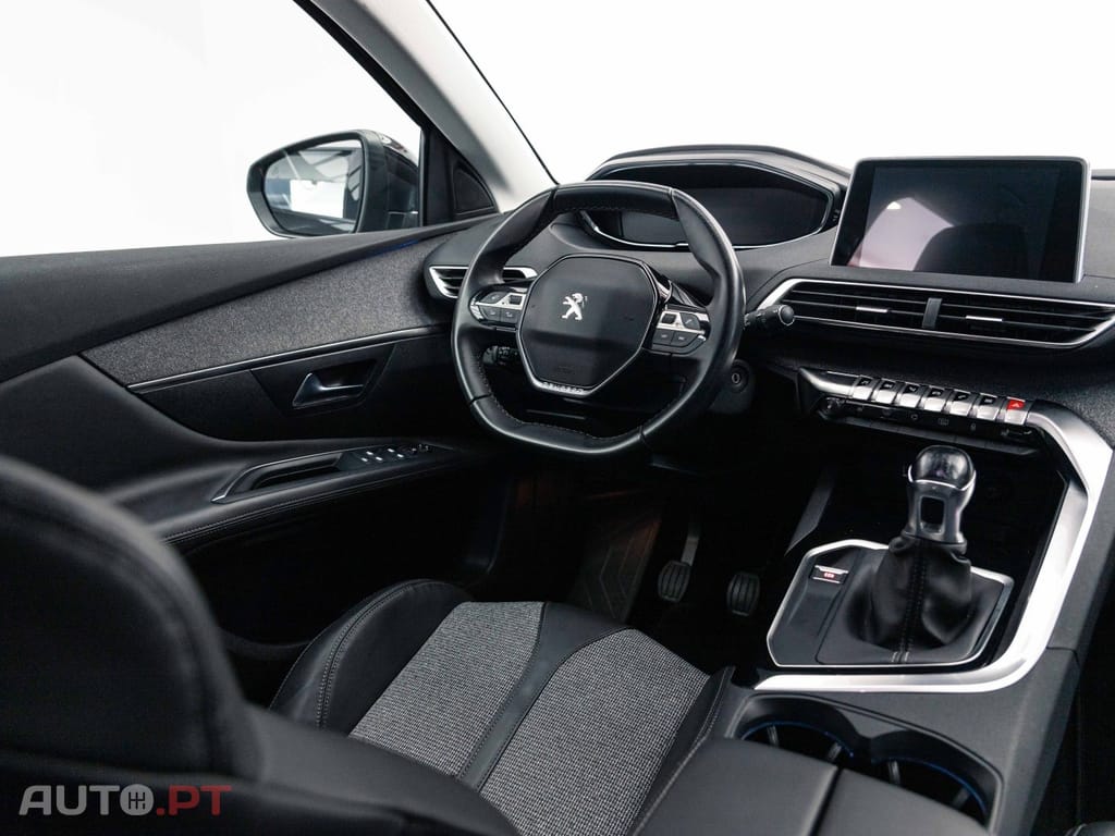 Peugeot 3008 1.2 PureTech Allure