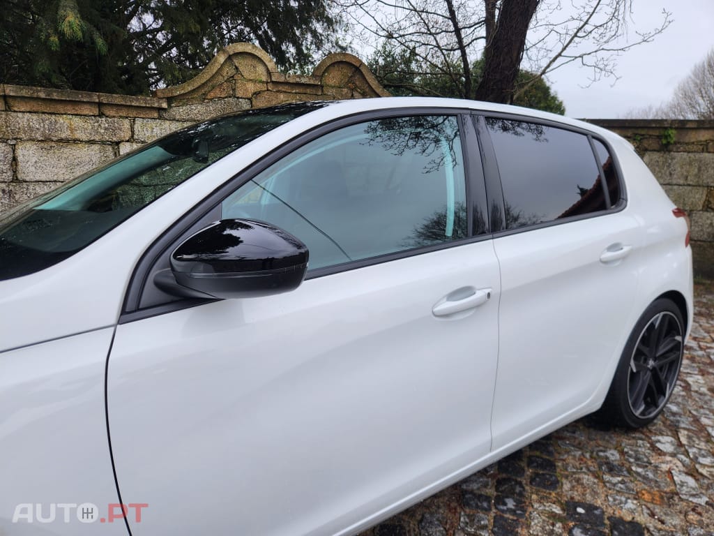 Peugeot 308 1.5 BlueHDi Business Line