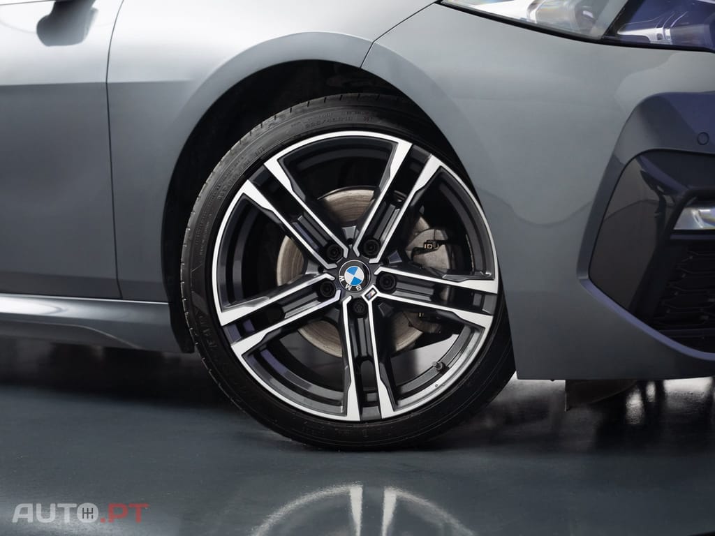 BMW 216 d Pack Desportivo M