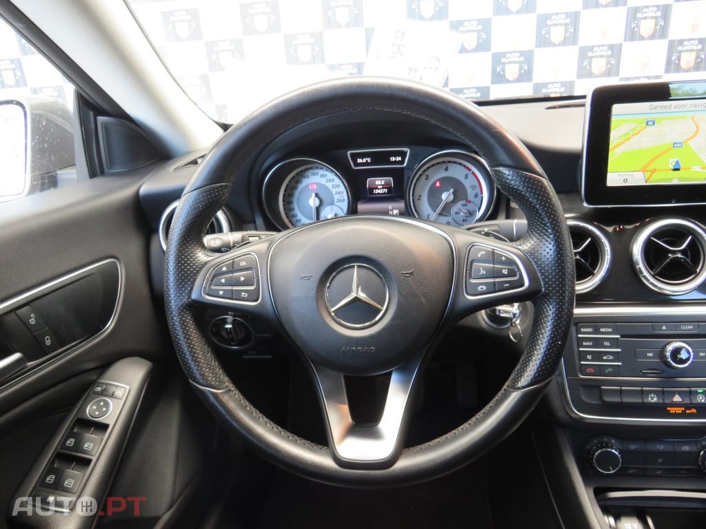 Mercedes-Benz CLA 200 d Shooting Brake Urban Aut.