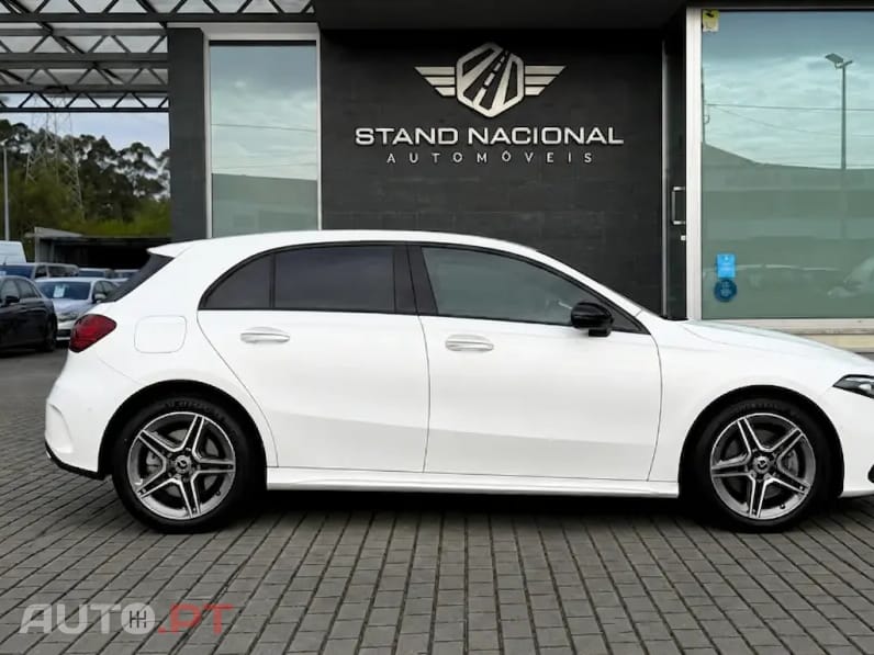 Mercedes-Benz A 250 e AMG Line