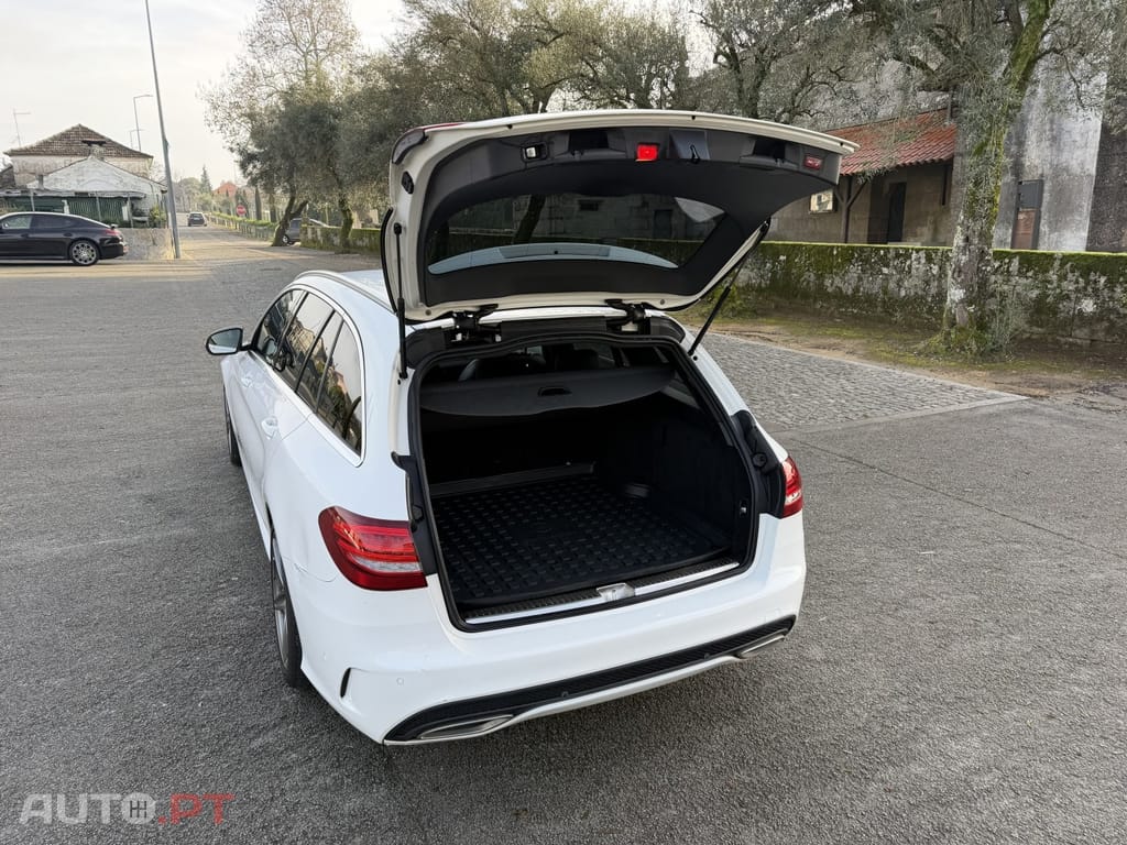 Mercedes-Benz C 300 de AMG Line