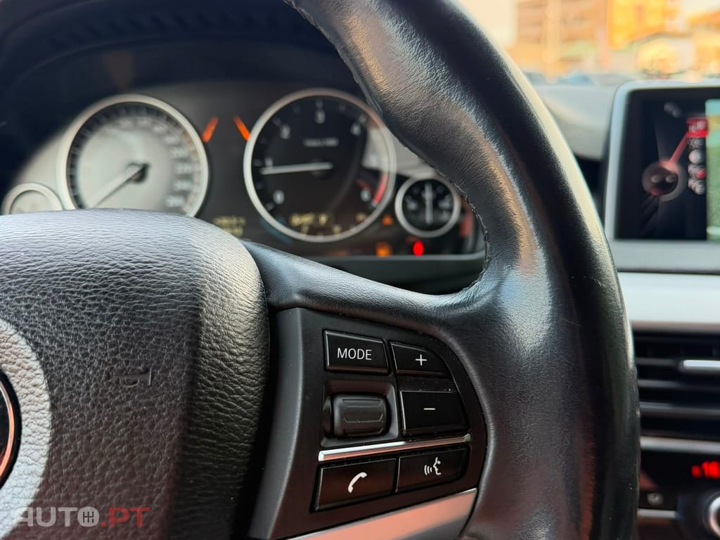 BMW X5 25 d sDrive Comfort 7L