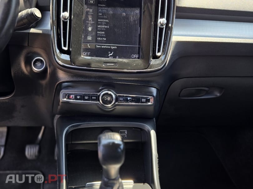 Volvo XC40 1.5 T2 Momentum