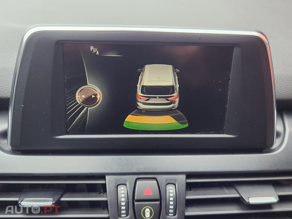 BMW 216 d 7L Line Sport