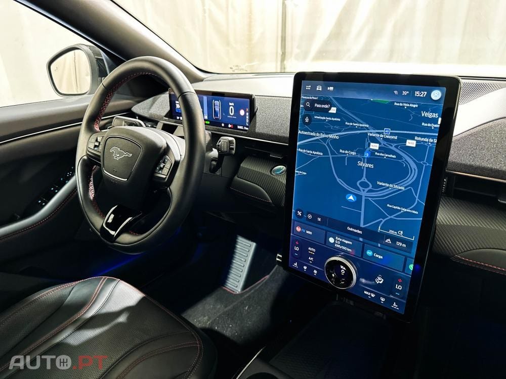 Ford Mustang Mach-E AWD PREMIUM