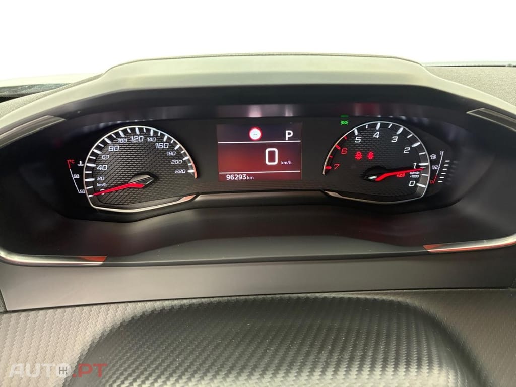 Peugeot 2008 1.2 PureTech Active Pack EAT8