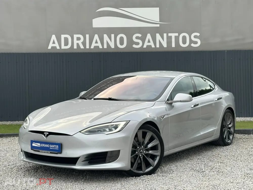 Tesla Model S Performance