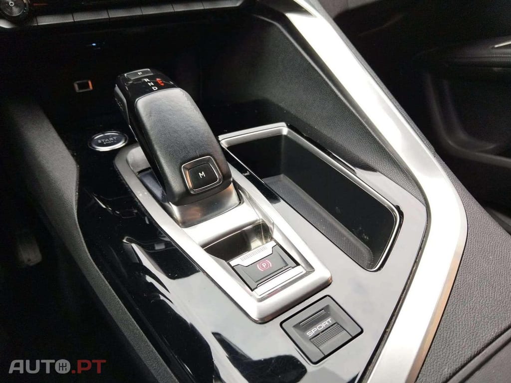 Peugeot 5008 1.5 BlueHDi Allure EAT8